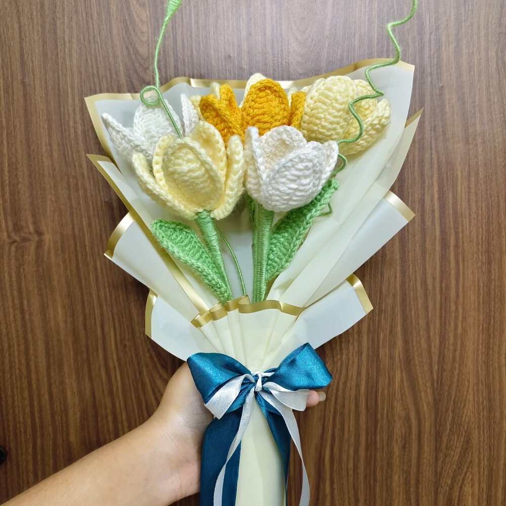 Crochet Collection open tulip bouquet 🌷
