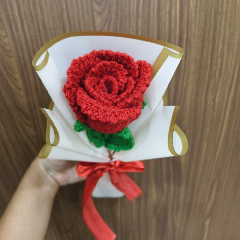Crochet Collection red rose