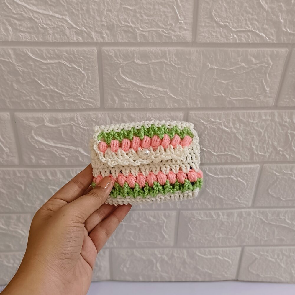 Crochet Collection crochet tulip wallet