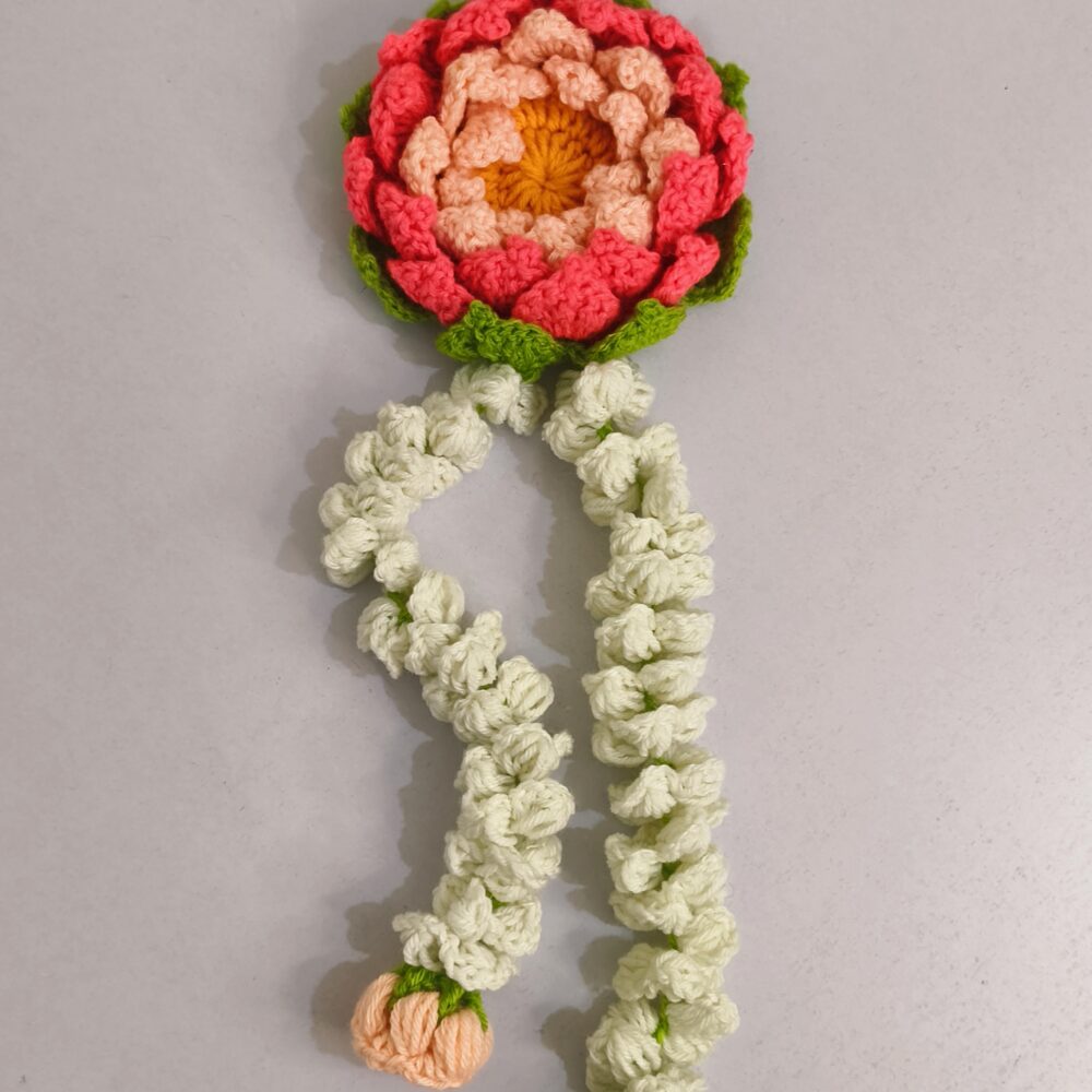 crochet lotus gajra🪷